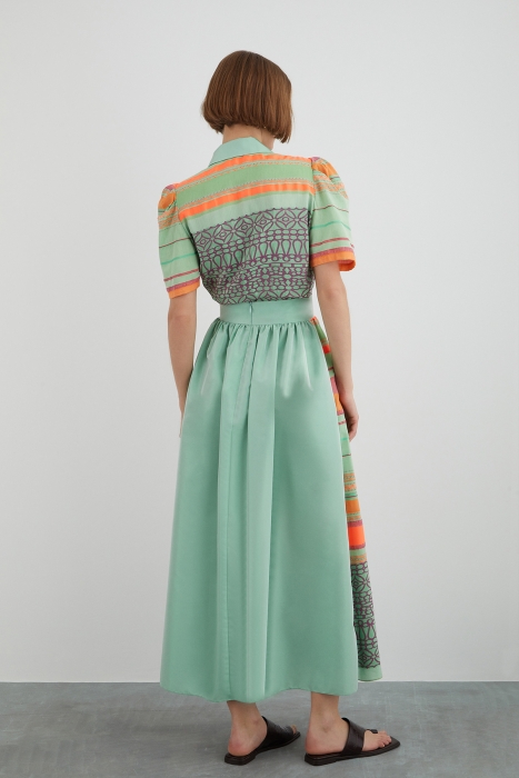 Gizia Back Size Green Taffeta Garnish Striped Skirt. 4