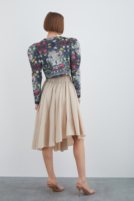 Gizia Asymmetric Contrasting Stitch Detailed Skirt With Elastic Waist. 4