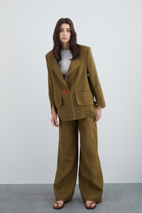 Gizia Baggy Form Linen Jacket. 1