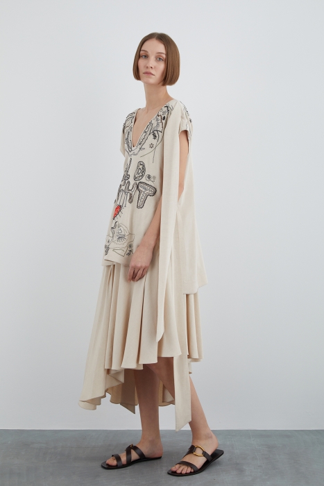 Gizia Asymmetrical Linen Dress With V-Neck. 2