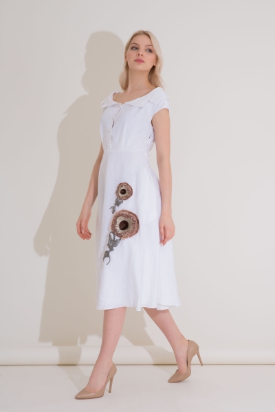 Gizia Applique Floral Embroidery Calf Length Ecru Dress. 3