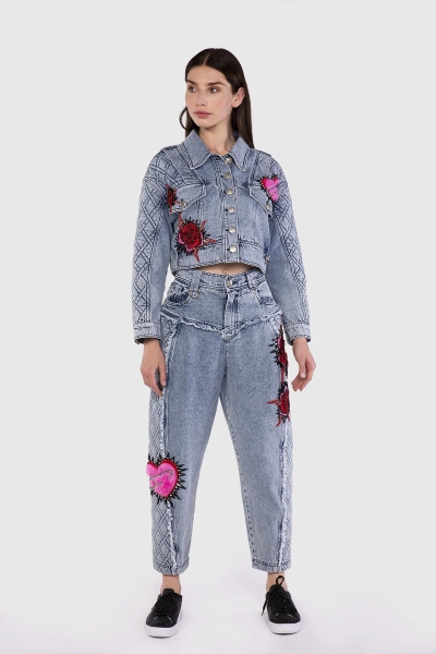 Gizia Blue Embroidery Detailed Slouchy Jeans. 1
