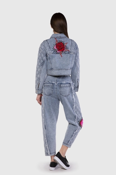 Gizia Blue Embroidery Detailed Slouchy Jeans. 3
