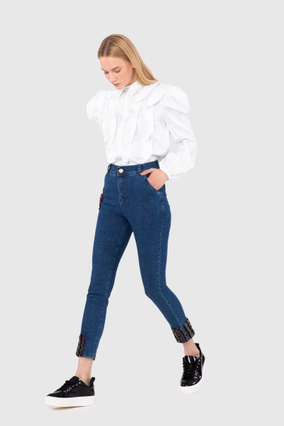 Gizia Blue Skinny Jean with Garni Fabric Detail. 2