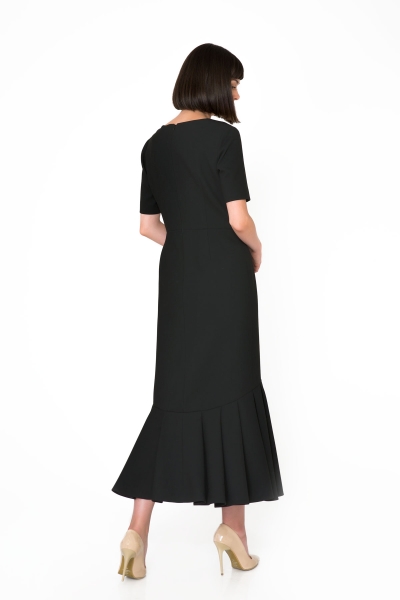 Gizia Brooch Detailed V-Neck Black Long Dress. 2