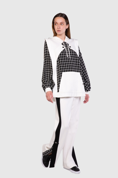 Gizia Checkered Tweed Fabric Detailed Ecru Sweatshirt. 2