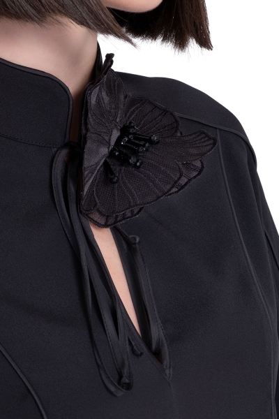 Gizia Collar Detailed Black Long Sleeve Blouse. 4