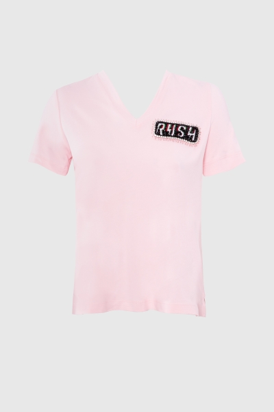 Gizia Embroidered Crest Detailed V-Neck Basic Pink Tshirt. 1