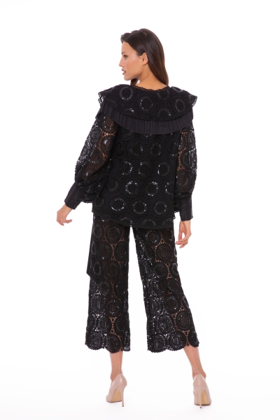 Gizia Embroidered Lace Belted Ankle Length Black Trousers. 3