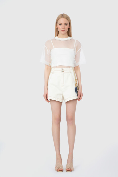 Gizia Embroidered Top With Transparent Inner Ecru Crop. 1