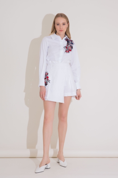 Gizia Embroidery Detailed Ecru Color Linen Short Skirt. 4