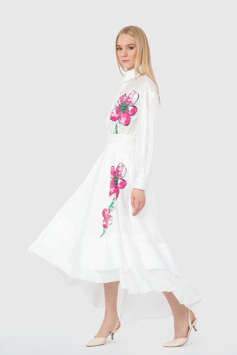 Gizia Floral Printed Pleated Detailed Midi Length White Skirt. 1