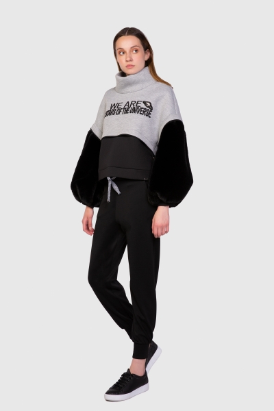 Gizia Fur Detail with Sleeves Black Sweatshirt. 2