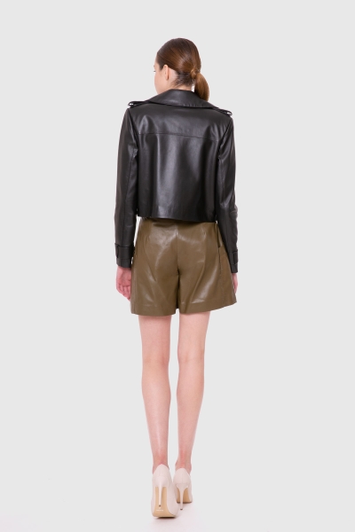 Gizia High Waist Khaki Leather Shorts. 3