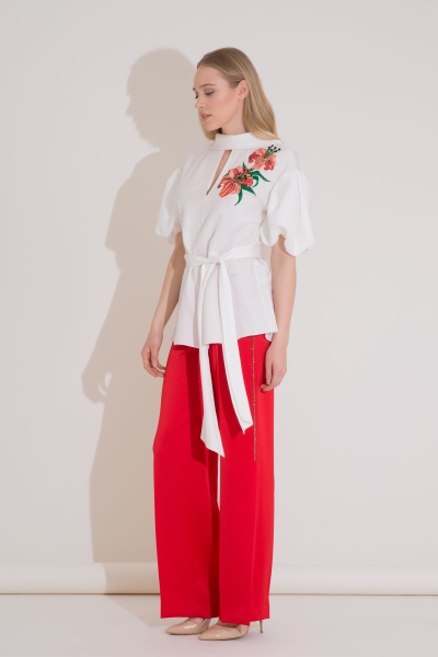 Gizia High Waist Slit Red Crepe Fabric Trousers. 2