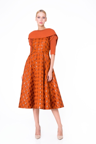 Gizia Knitwear Detailed Jacquard Fabric Orange Flared Dress. 3