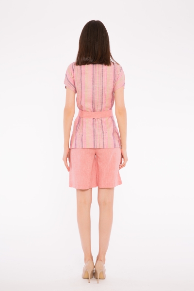 Gizia Linen Pink Women's Suit With Striped Contrast Shorts. 3