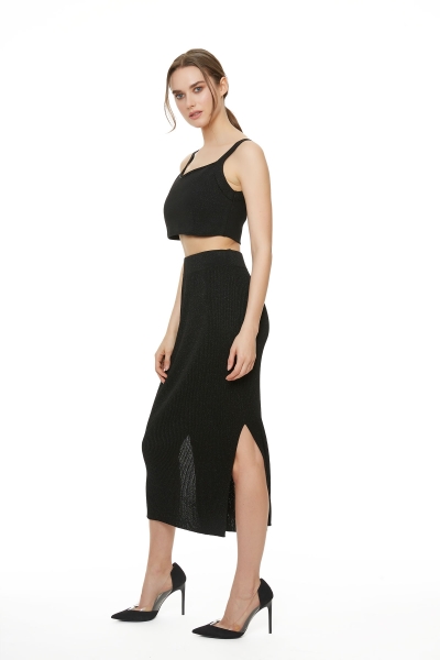 Gizia Metallic Black Knit Knitwear Ankle Length Plain Skirt. 3
