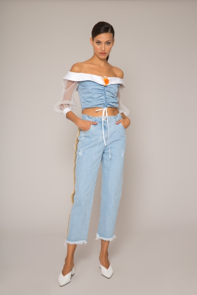Gizia Organza Sleeves, Pleated, Embroidery Detailed Blue Crop Top. 3