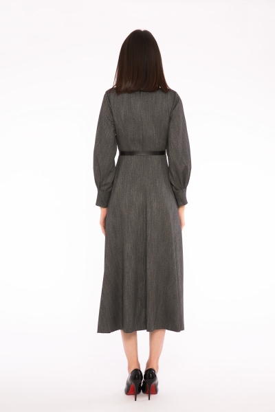 Gizia Pleat Detailed Midi Length Black Dress. 3