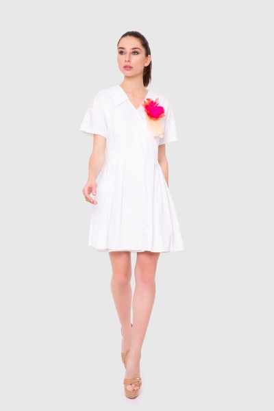 Gizia Pleated, Feathered Brooch Detailed White Poplin Dress. 1