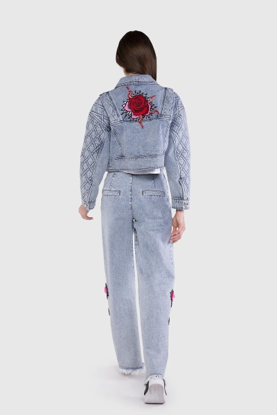 Gizia Quilted And Embroidery Detailed Crop Blue Jean Jacket. 3 Gizia Quilted And Embroidery Detailed Crop Blue Jean Jacket. 3
