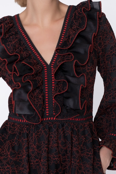 Gizia Ruffle and Lace Detail Long Black Dress. 4