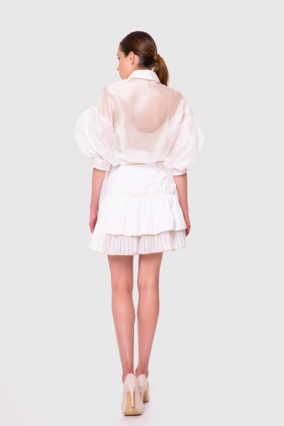 Gizia Ruffle And Stripe Detailed Pleated Mini White Skirt. 1