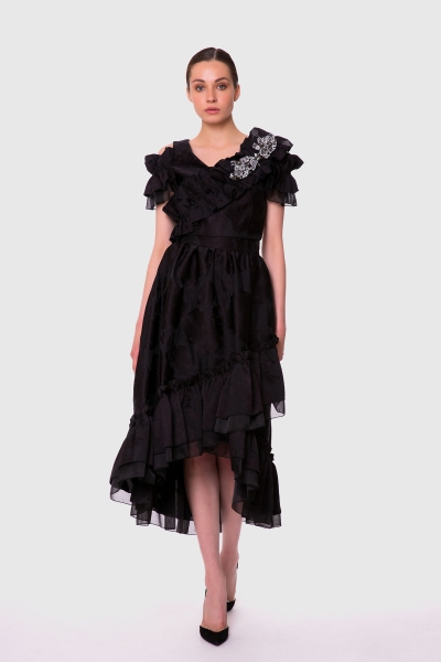 Gizia Ruffle Detailed Embroidered Black Top. 1