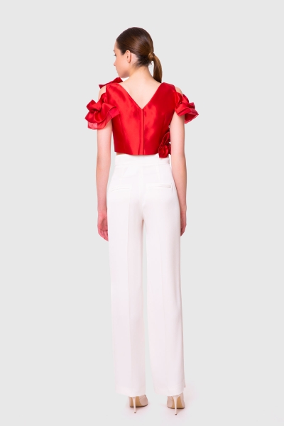 Gizia Ruffle Detailed Embroidered Top. 3