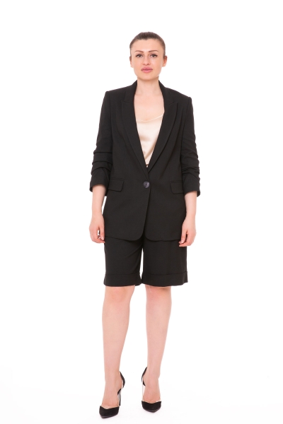 Gizia Single Button Sleeve Detailed Shorts Black Woman Suit. 3 Gizia Single Button Sleeve Detailed Shorts Black Woman Suit. 3