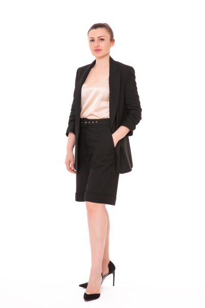 Gizia Single Button Sleeve Detailed Shorts Black Woman Suit. 2