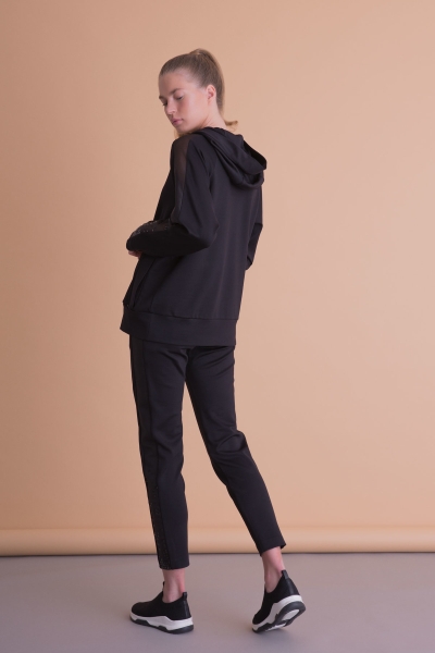 Gizia Sleeve Tulle Detailed Hooded Black Sweatshirt. 4