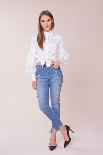 Gizia Swarovski Stone Detailed Jeans. 1