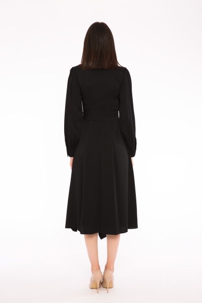 Gizia Embroidery Detailed Thick Satin Black Dress. 3