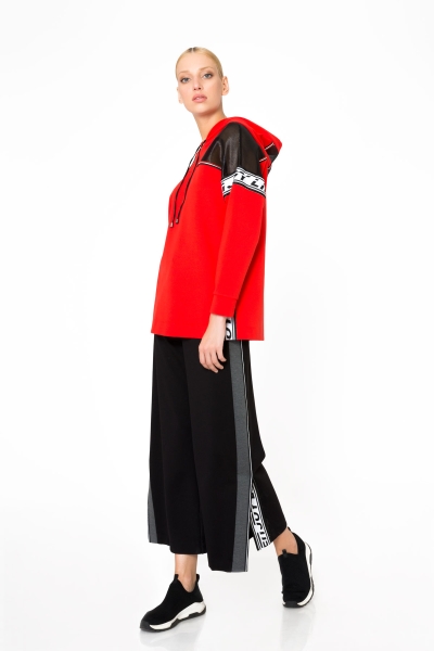 Gizia Transparent Shoulder Detailed Hoodie Red Sweatshirt. 2 Gizia Transparent Shoulder Detailed Hoodie Red Sweatshirt. 2