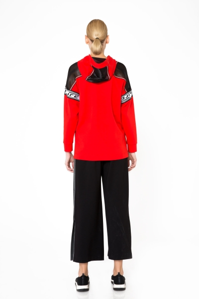 Gizia Transparent Shoulder Detailed Hoodie Red Sweatshirt. 3 Gizia Transparent Shoulder Detailed Hoodie Red Sweatshirt. 3