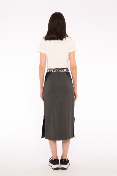 Gizia Written Belt And Side Stripe Detail Midi Length Gray Pencil Skirt. 2