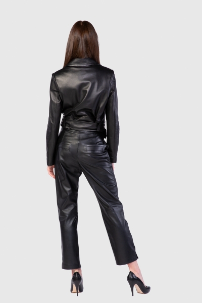 Gizia Düğme Detaylı Dar Paça Siyah Deri Pantolon. 1