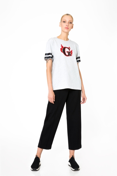 Gizia Embroidered And Embroidery Logo Stripe Detailed Gray T-Shirt. 2