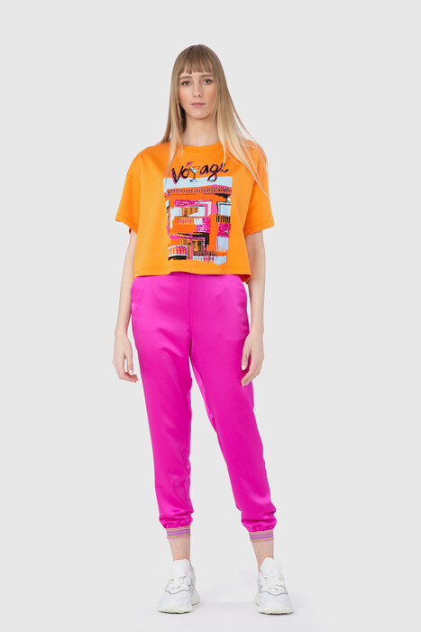 Gizia Print And Embroidery Detailed Oversize Crop Orange Tshirt. 1