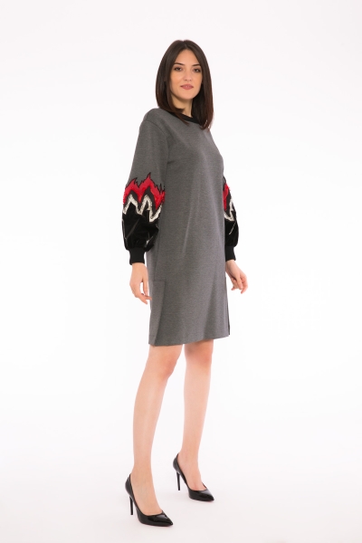 Gizia İşlemeli Aplike Nakış Detaylı Sweatshirt Elbise. 2